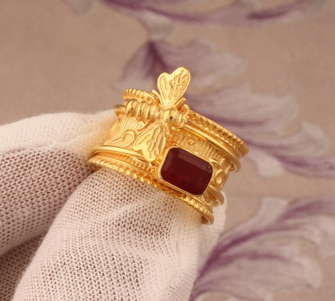 Rubymotion Spinner Rings Handmade Honey Bee Ruby Spinner Ring: 14kt Gold Plated Band - Etsy