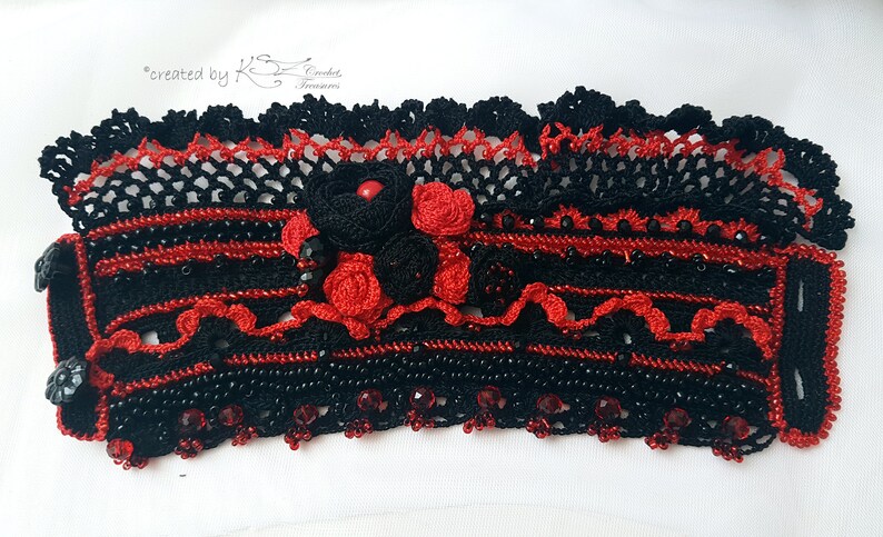 Floral crochet cuff Crochet cuff bracelet Black Red crochet cuff Black crochet bracelet Beaded cuff Red bracelet Elegant crochet cuff