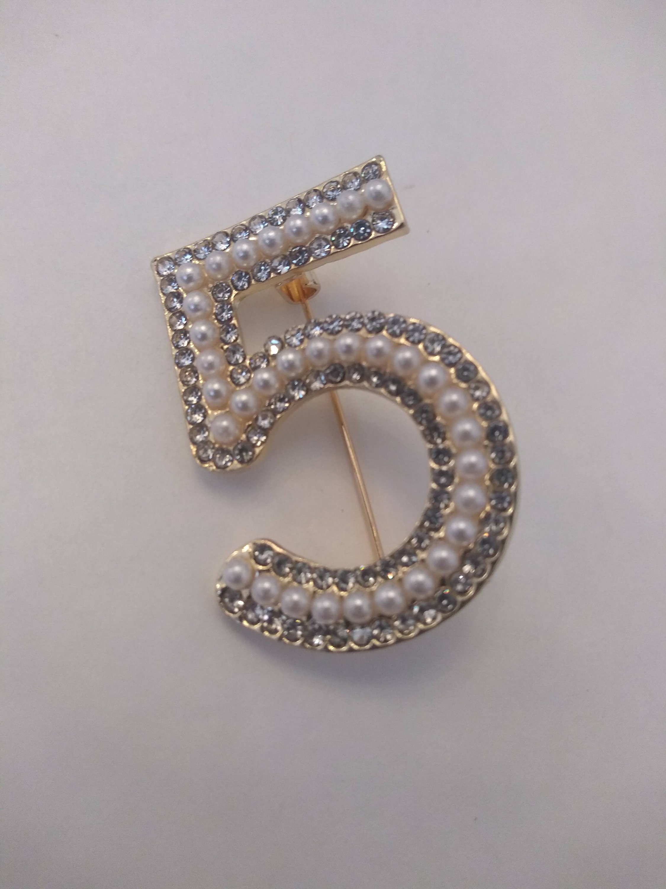 Gorgeous Embellished Number 5 Broochgold Tone Brooch 