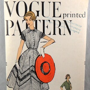 UNCUT Vogue 9464 Dress, bust 36 image 2