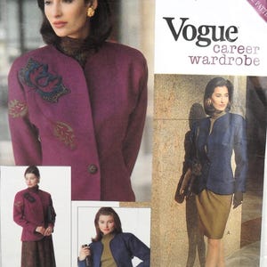 ONBESNEDEN Vogue 2518 jas, top, rok en broek, buste 34-38