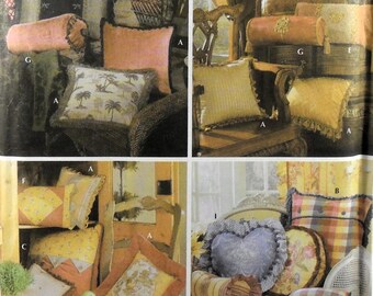 UNCUT Simplicity Show House Pillows