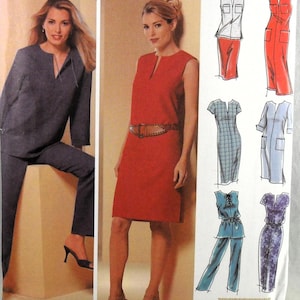 Könnte beinhalten: Eine Schnittmusterhülle mit Illustrationen und Fotos von Kleidungsentwürfen von Karen Z. Die Bilder zeigen ein dunkelgraues Set aus Langarmshirt und Hose, ein ärmelloses rotes Kleid mit braunem Gürtel sowie verschiedene Skizzen von Kleidern und Hosen.