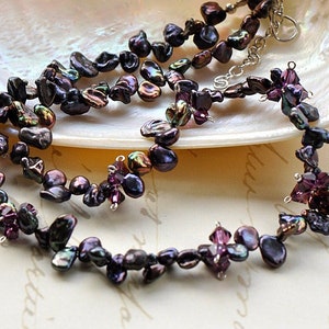 Black keishi pearl necklace, delicate peacock black boho pearl necklace with Swarovski crystal, handwired amethyst jewelry gift for wife