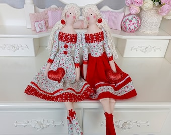 muñeca con vestido con rosas, muñeca Tilda, muñeca con pelo largo, regalo para mamá, muñeca blandita, muñeca hecha a mano, muñeca de interior, muñeca de tela