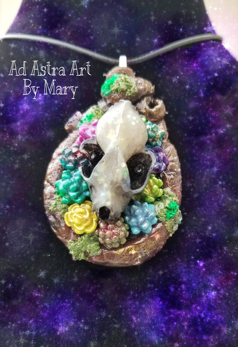 Glow Bat Skull /& Succulent Pendant Necklace