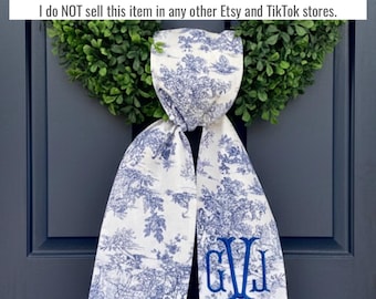 Lazo para corona - Lazo de toile de Jouy francés - Lazo de toile personalizado - Bufanda para corona azul y blanca con monograma - Lazo para corona 100% lino de primera calidad