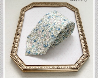 Dusty Blue Floral Wedding Necktie: Groomsmen Tie-Wedding ties