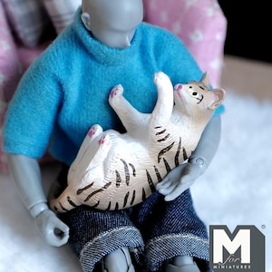 Miniature Cuddling Cat 1:12 Scale Dollhouse Cat Playing 2-3/16 inch long (plastic) - C055