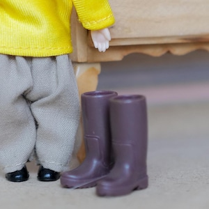 Miniature Kids Rain Boots 1:12 Scale Rubber Boots 1 inch tall  (brown) - B077