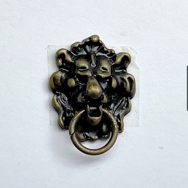 1:12 Dollhouse Miniature Metal Lion Head Door Knocker , 1 piece pack - C050