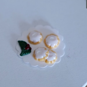 1:12 Scale Miniature Pies and Dessert Set , Dollhouse Supplies Pies - E025