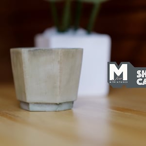 Miniature Weathered Hexagon Planter Pot 1:12 Scale Dollhouse Garden Large Size Geometric Tree Planter 1-1/4 inch tall (green) - B074