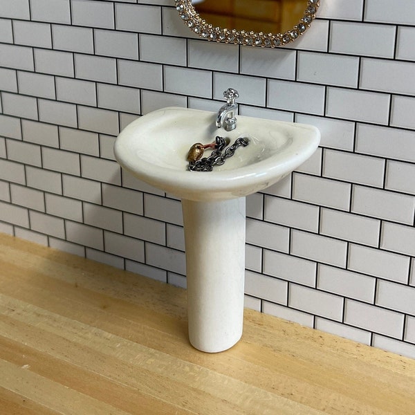 1:12 Dollhouse Miniature Round Sink with Faucet and Pedestal , Ceramic Sink Pedestal - C087