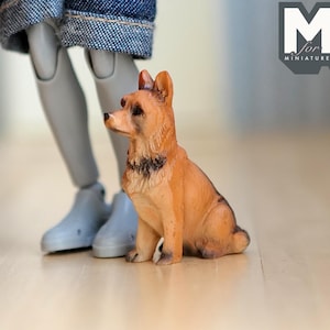 Miniature Sitting German Shepherd 1:12 Scale Dog Figurine 1-1/2 inch tall (cast resin) (tan) -