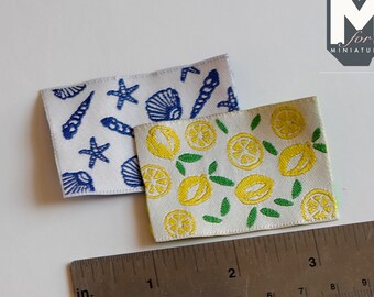 Manteles individuales con diseño de conchas marinas y limones para casa de muñecas, mantel individual en miniatura, servilleta a escala 1:12, juego de 2 servilletas de mesa - F064