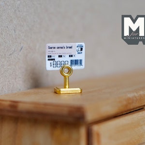 Suporte para cartão em miniatura Suporte para exibição de placas Suporte para mesa Decoração para casa de bonecas em escala 1:12 (ouro) (metal) - G034