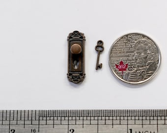 1:12 Dollhouse Miniature Door Lock Lever with Keys set of 2 - C066