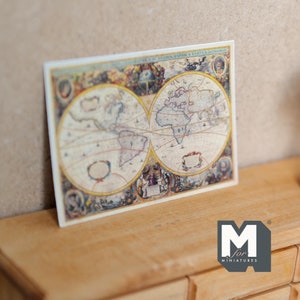 Miniatur Weltkarte 1:12 Puppenhaus Dekoration Landkarte 6,5 cm breit (karton) - F052