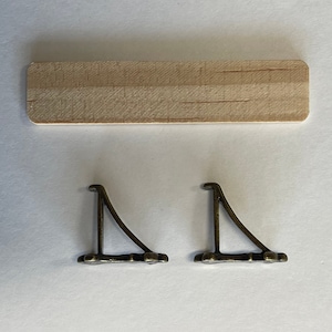 Puppenhaus Liefert Holzregal mit Metall Halterungen und Nägeln 1:12 Wandregal Wandregal 6 cm breit - F048