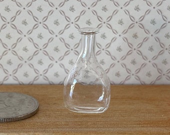 Dollhouse Miniature Vase , Glass Wine Decanter , Flask , 1:12 Scale (Made with glass) - B064