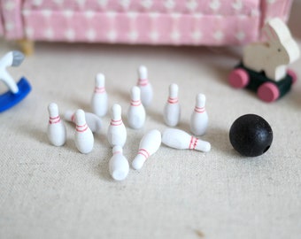 Puppenhaus Skittles & Ball Bowling Set Miniatur 1:12 Spiele Spielzeug Zubehör 
