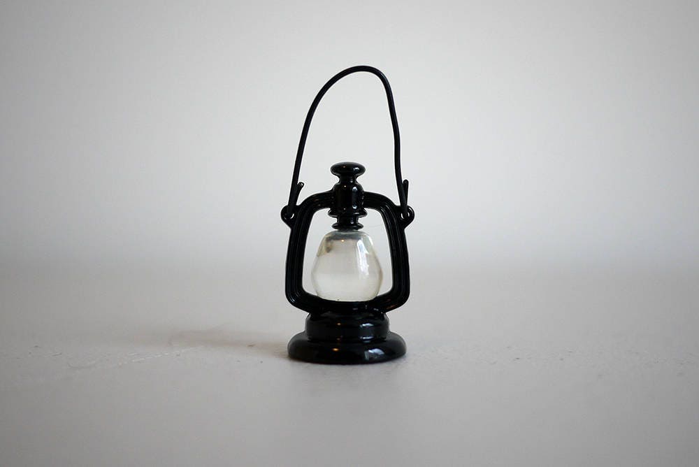 BANBERRY Designs Lantern String Lights - Small Black Lantern LED Light Strand Battery Operated - 10 Mini Lanterns per Cord - Lantern Lights - Party