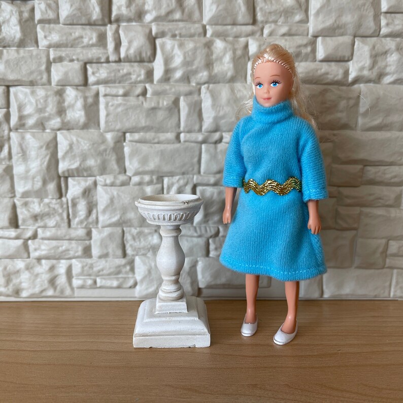 Dockhustillbehör Fågelbadsfontän, Miniatyrpiedestalfontän, Skala 1:12 Fyrkantig fontän (gjuten harts) - B061 bild 2