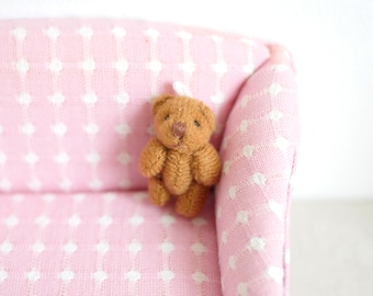 1:12th scale Dollhouse Supplies miniature Tiny Bear (4cm(H) x 2cm(L) - G039