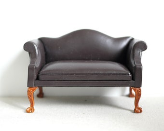 Puppenhaus Rot Leder Chesterfield Sofa Miniatur 1:12 Wohnzimmer Möbel