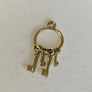 1:12 Miniature Brass Keys On Ring , Mini Gold Keys , Dollhouse Supplies Keys F060