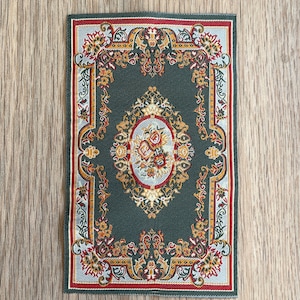 Handgeknüpfter Teppich im Victoria Style, 1:12 Miniatur Teppich, Grüner Teppich - Z10