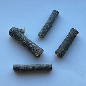 1:12 Scale Dollhouse Supplies Miniature Logs Set of 4 - Random Size - F017