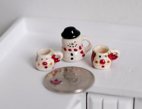 Lot de tasses en verre miniatures pour maison de poupée 1:6 à l'échelle 1/6, 30 cm (12 pouces) (matériau en résine) - France Lot de tasses en verre miniatures pour maison de poupée 1:6 à l'échelle 1/6, 30 cm (12 pouces) (matériau en résine) - France
