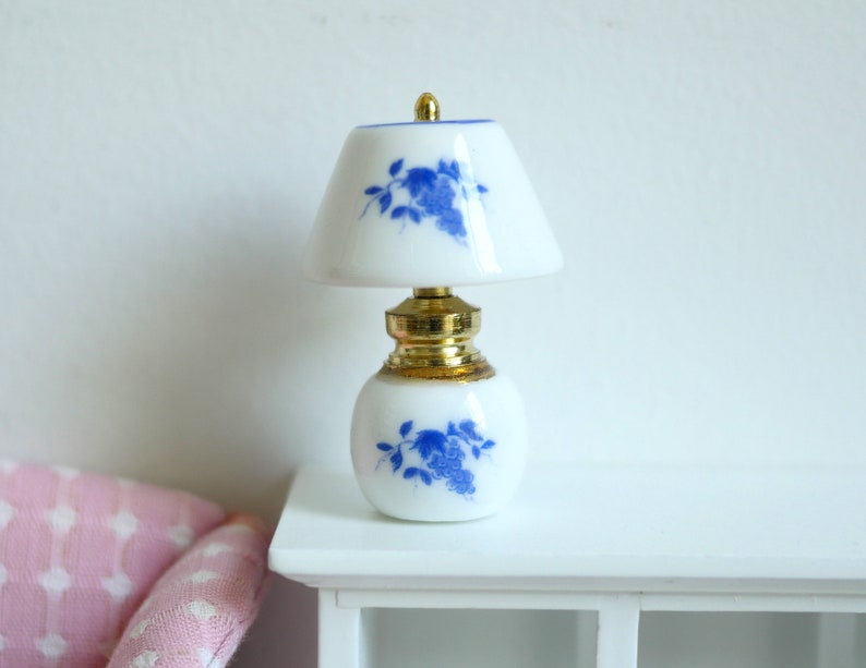 Dollhouse Miniature table lamp Dollhouse Lighting 1 12th living room table light