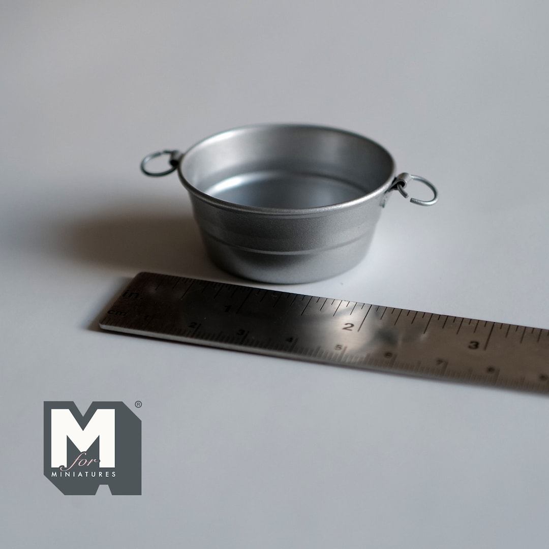 Dollhouse Miniature Tin Wash Bucket - 1:12 Scale Miniature Accessory For Dollhouse Decor