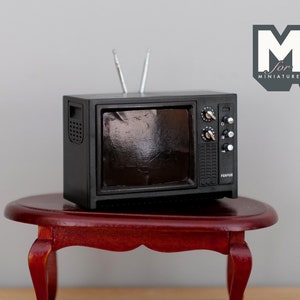 Dollhouse Supplies Vintage Style TV , 1:12 Scale Miniature Classic Style Television - H036