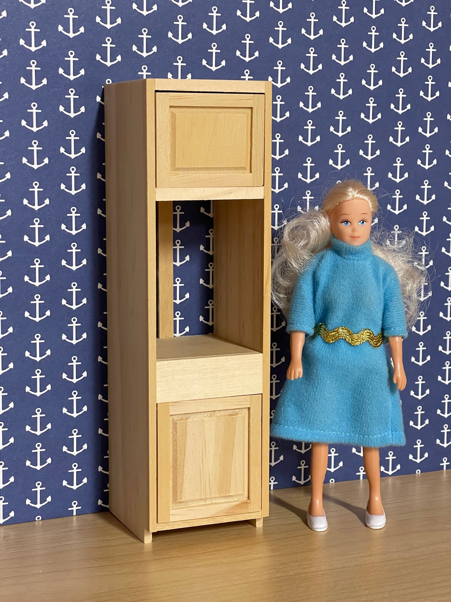 Modern DIY dollhouse with homemade furniture (Part 1 of 6) - Lansdowne Life