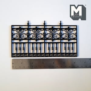 4 Panel Zaun 1:12 Miniatur Terrasse Handlauf Panel 6-1 / 4 Zoll langes Geländer - I043