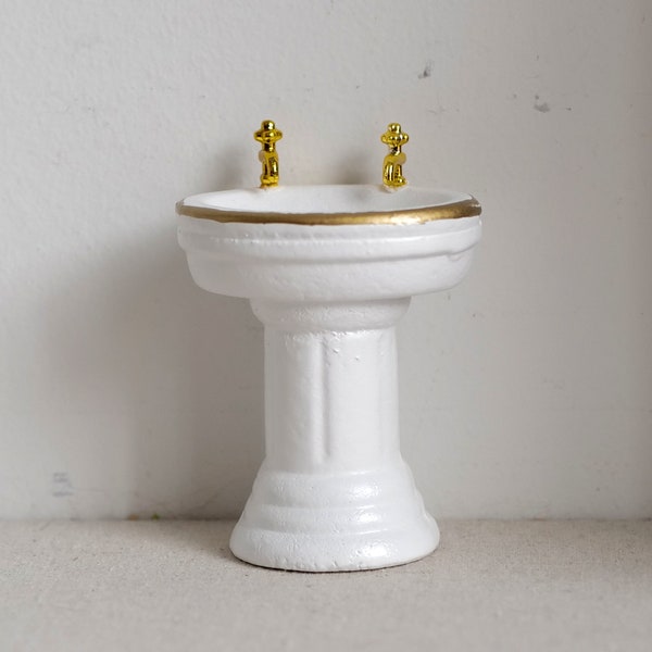 1:12 Dollhouse miniature bathroom pedestal sink with gold style faucet