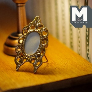 Dollhouse Supplies miniature photo frame dolls house photo 1 12th scale miniature - B053