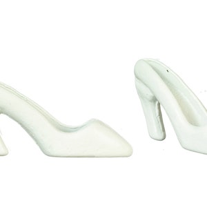 Dollhouse miniature shoe, Miniature high heels, Miniature fashion, Dollhouse shoes, high heels - G074