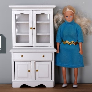Dollhouse Kitchen Hutch 1:12 Scale Miniature Cabinet with 4 Swing Doors and 2 Drawers (White) - F015