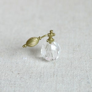 Dollhouse miniature perfume fragrant bottle - F033
