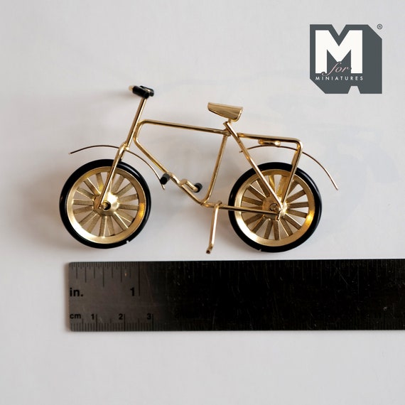 1:12 Scale Miniature Metal Bicycle Dollhouse Size Bike
