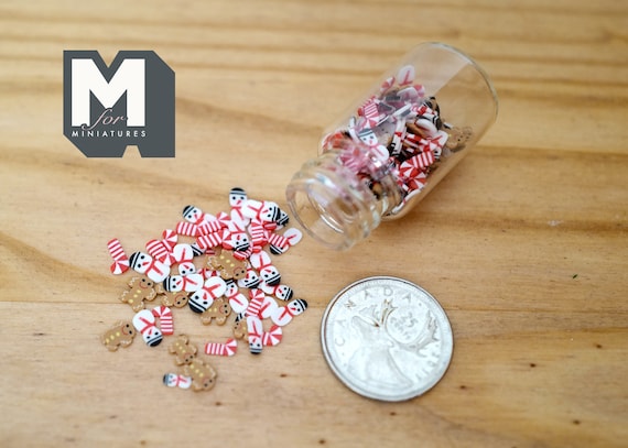 Miniature Christmas Decoration Bottle with Assorted Ginger Bread , Snowman , Candy Cane Dollhouse Supplies Ornaments - B045