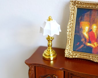 1:12 Dollhouse Miniature table lamp, desk lamp, lighting, living room table light C085