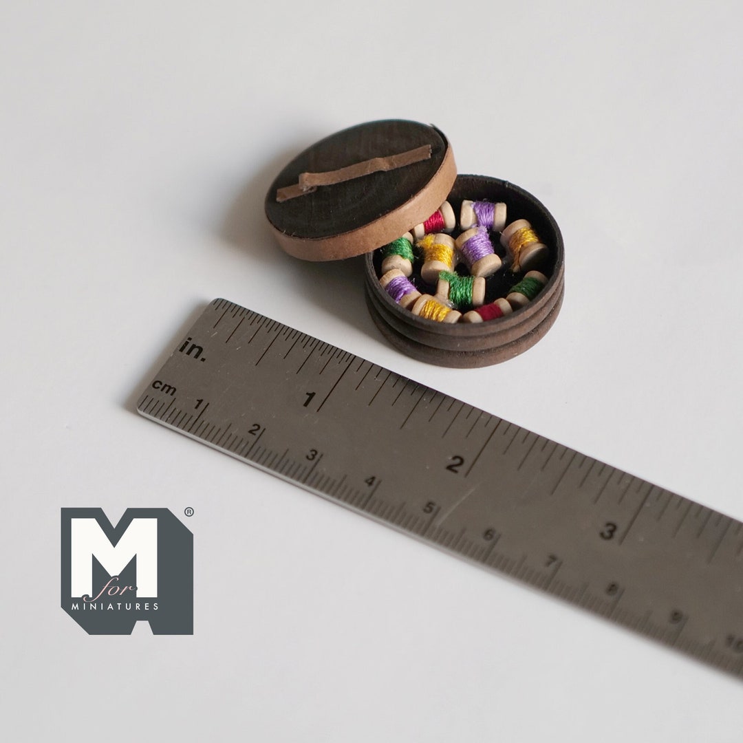 Dollhouse Sewing Box and Lid Thread 1:12 Scale Miniature Sewing Thread ...