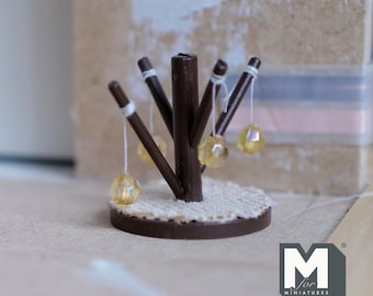Miniatyr klösträd för katt i skala 1:12, 3,5 cm högt (trä) - B037