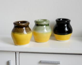 1:12 Dollhouse Miniature Ceramic Vase set of 3 - B065